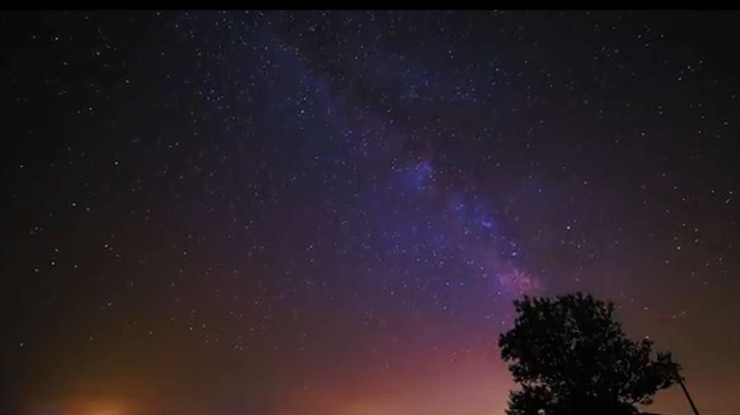 Starry Night Time-Lapse 4K UHD ｜ Free Stock Video [dQ7Z1YOp9TI].mp4